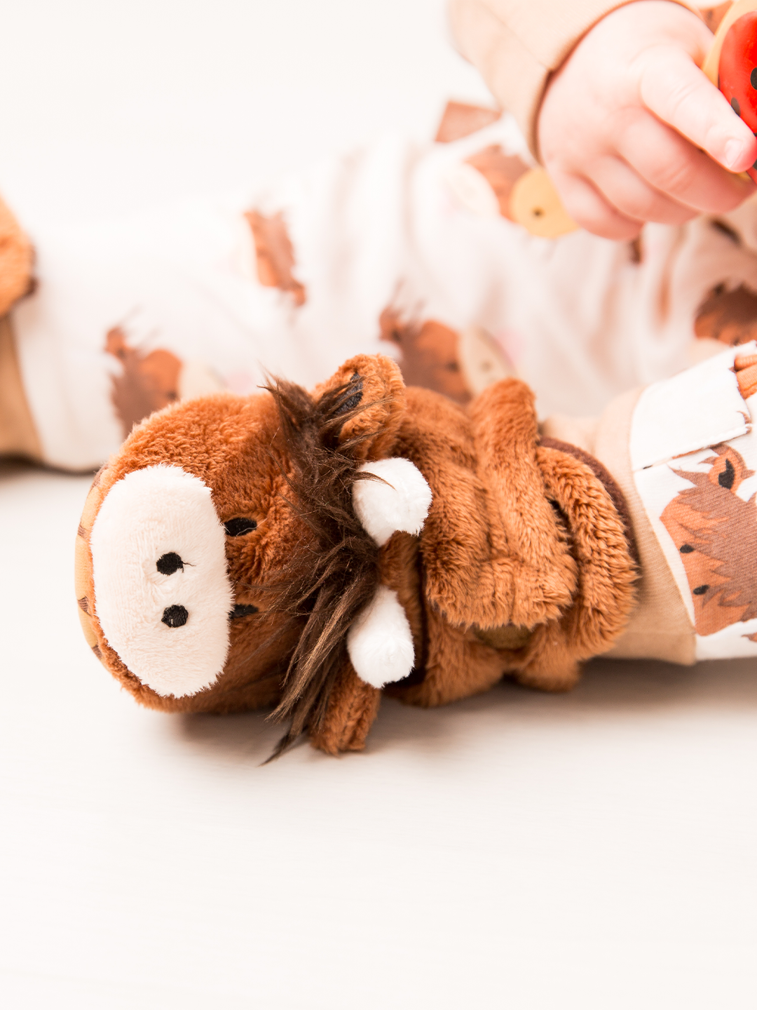 Neutral Hamish Highland Cow Booties